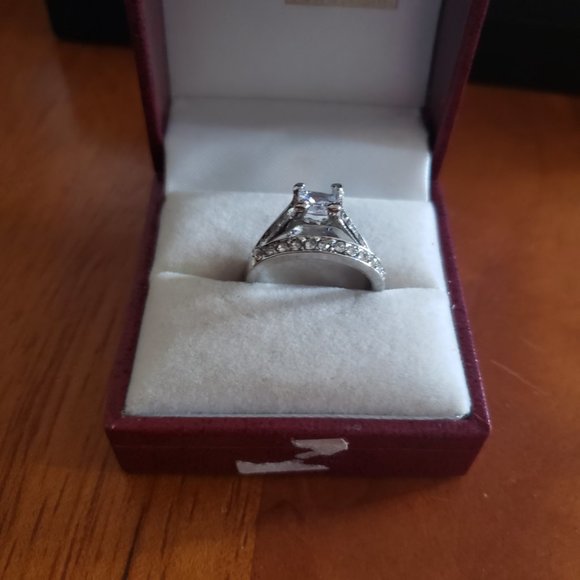 Fashion wedding set. - Picture 2 of 2